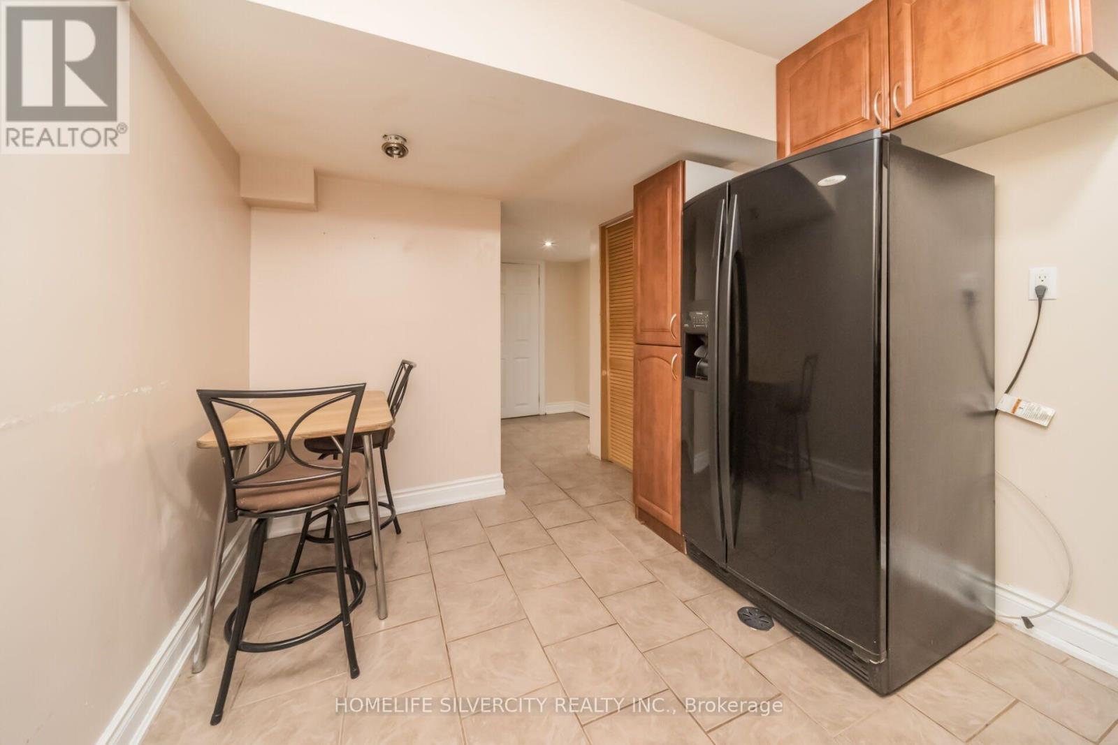30 Fairhill Avenue, Brampton, Ontario  L7A 2E7 - Photo 48 - W13763192