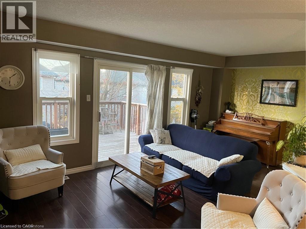 470 Trembling Aspen Avenue, Waterloo, Ontario  N2T 2T4 - Photo 2 - 40844758