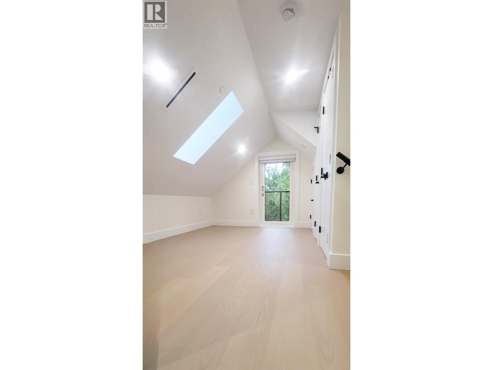 1 2741 Grant Street, Vancouver, British Columbia  V5K 3H1 - Photo 9 - R3164562
