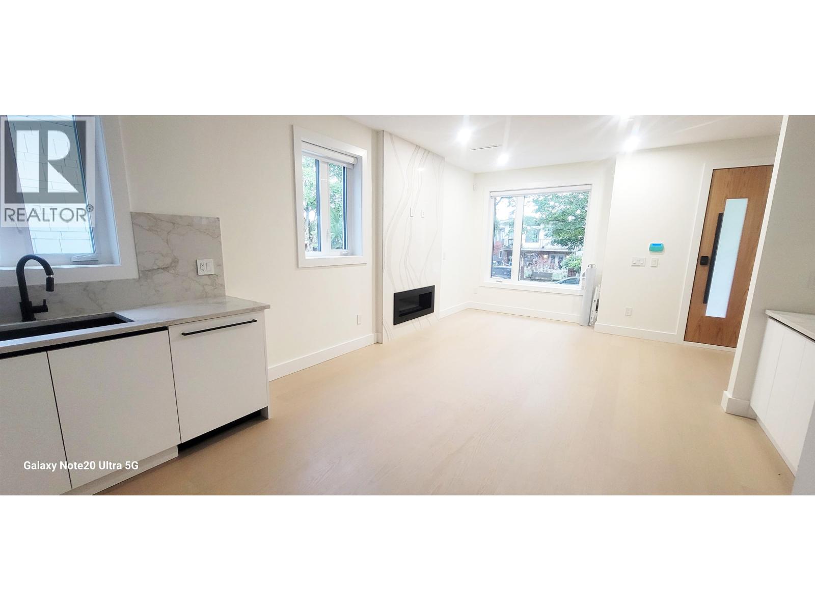 1 2741 Grant Street, Vancouver, British Columbia  V5K 3H1 - Photo 4 - R3164562