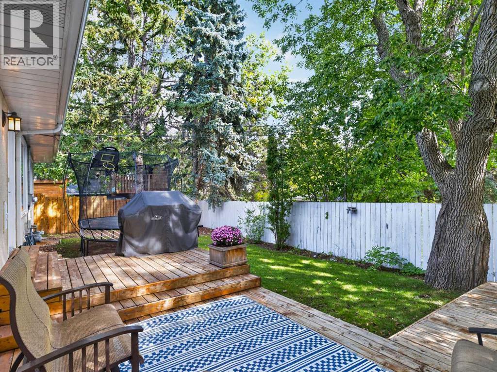 30 Wimbledon Drive Sw, Calgary, Alberta  T3C 3J4 - Photo 44 - A2344068