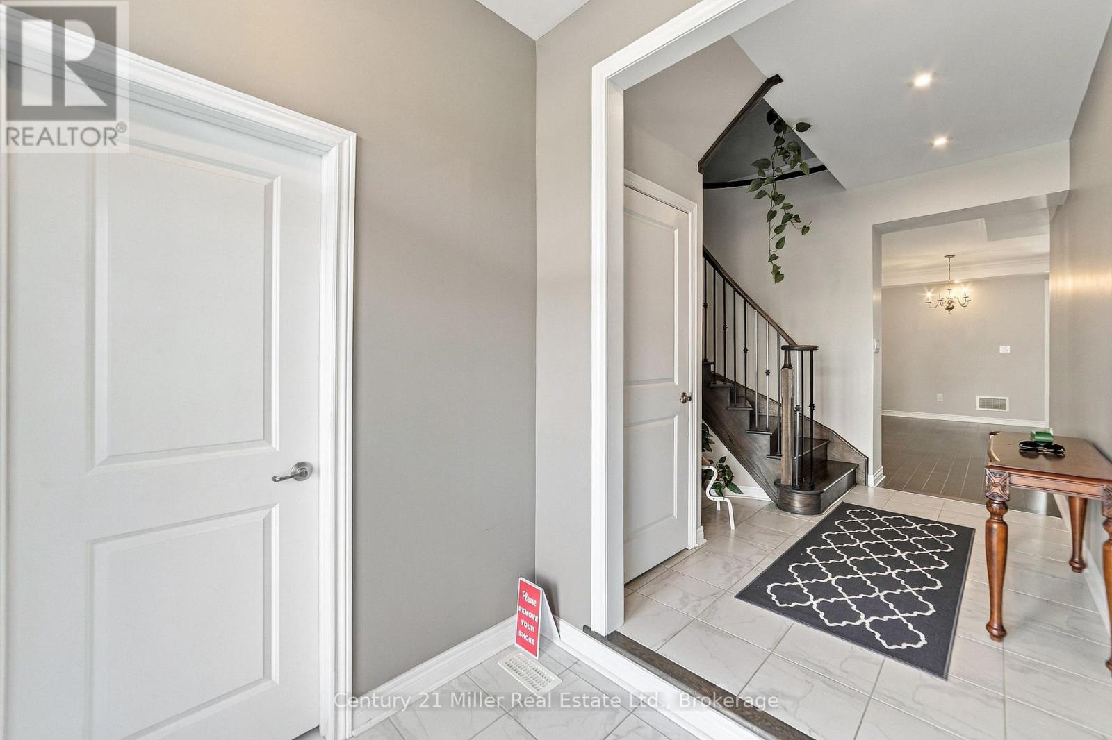 3196 Ernest Appelbe Boulevard, Oakville, Ontario  L6H 7C3 - Photo 6 - W13776680
