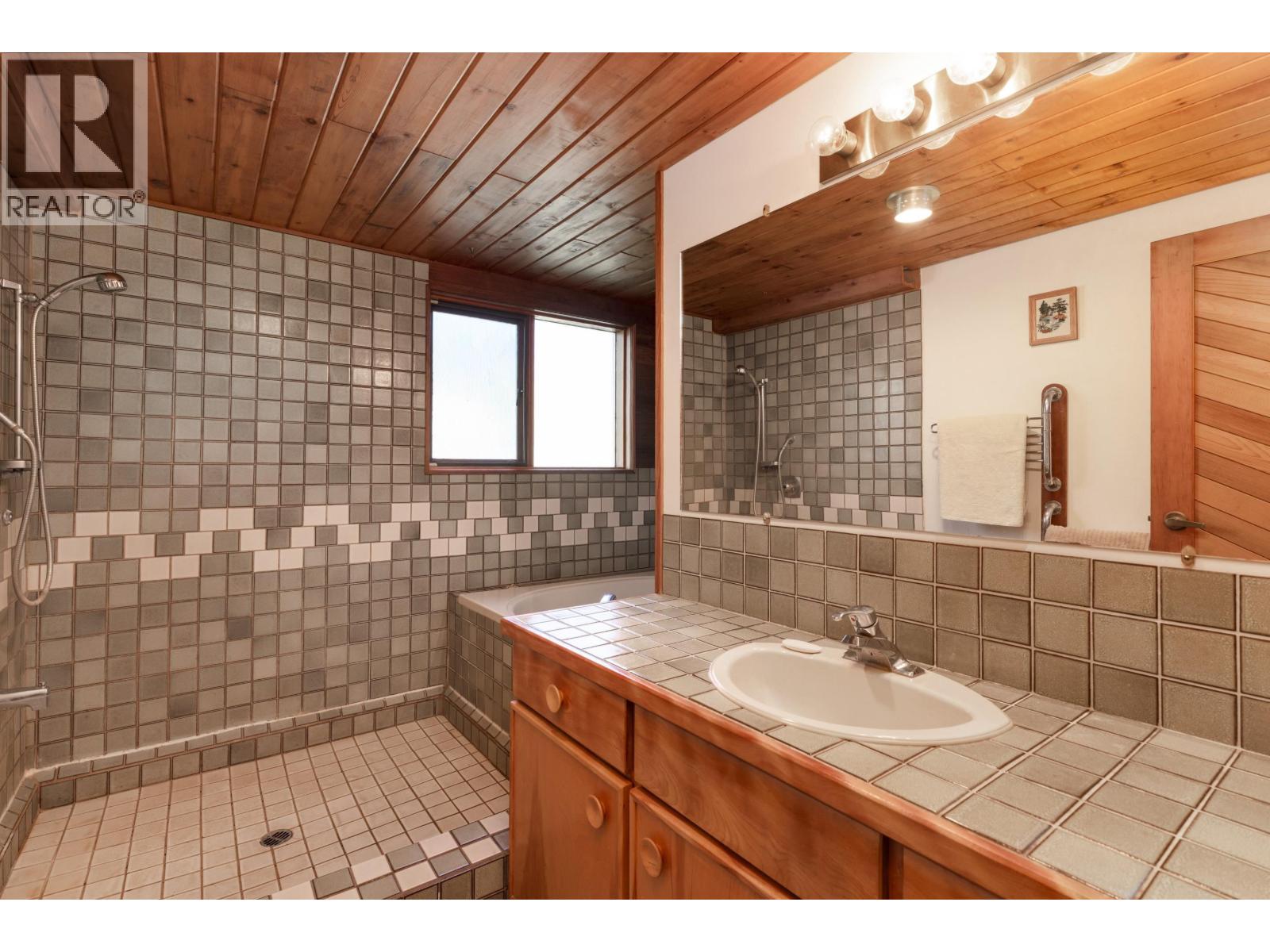 7869 Pemberton Meadows Road, Pemberton, British Columbia  V0N 2L2 - Photo 25 - R3164694