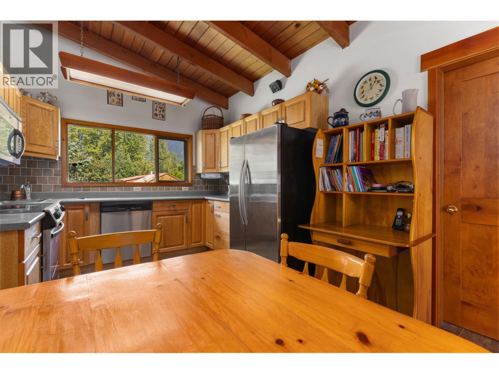 7869 Pemberton Meadows Road, Pemberton, British Columbia  V0N 2L2 - Photo 7 - R3164694