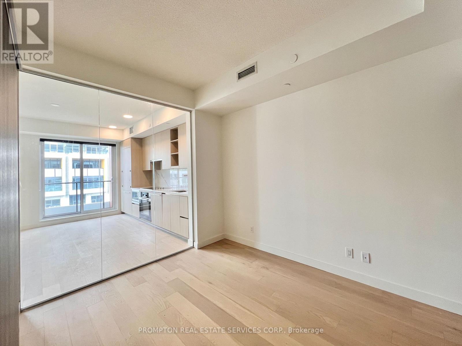 V316 - 27 Mcmahon Drive, Toronto, Ontario  M2K 0J2 - Photo 10 - C13776740