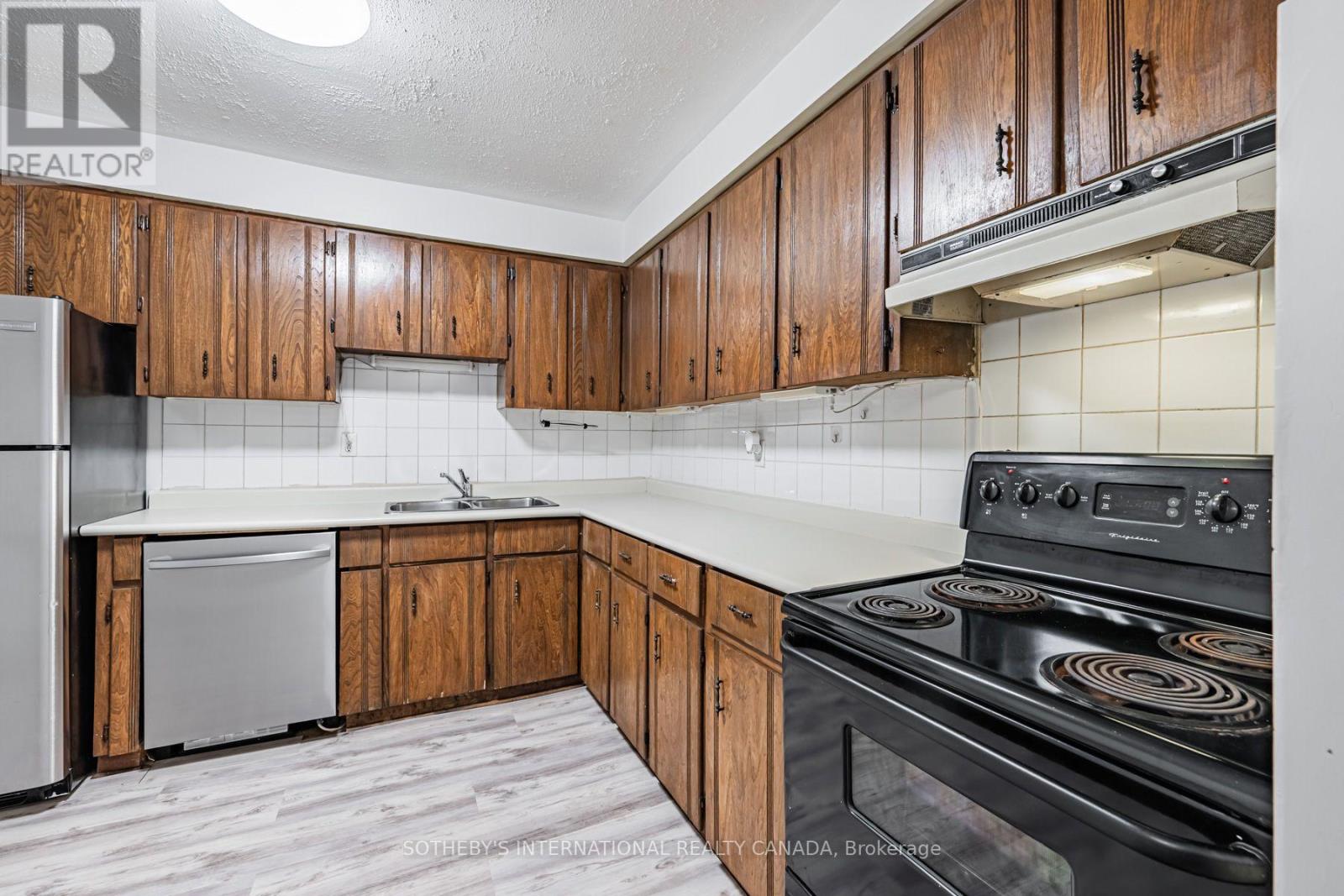 80 Halsey Avenue, Toronto, Ontario  M4B 1A9 - Photo 11 - E13776722