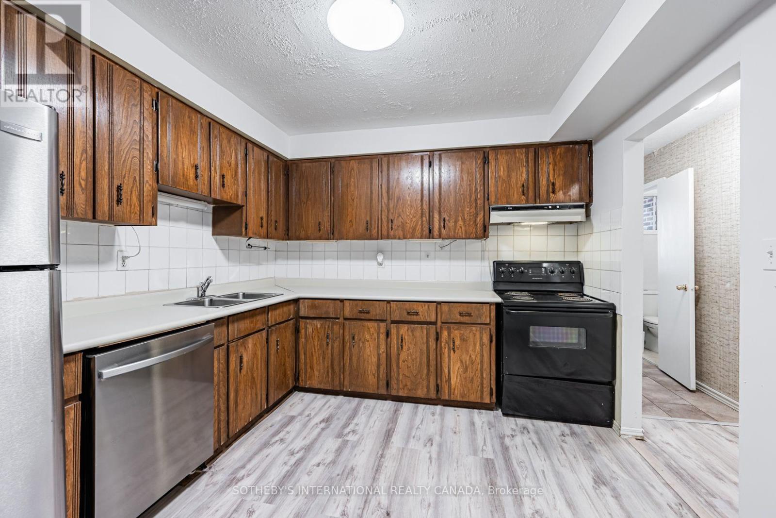 80 Halsey Avenue, Toronto, Ontario  M4B 1A9 - Photo 13 - E13776722