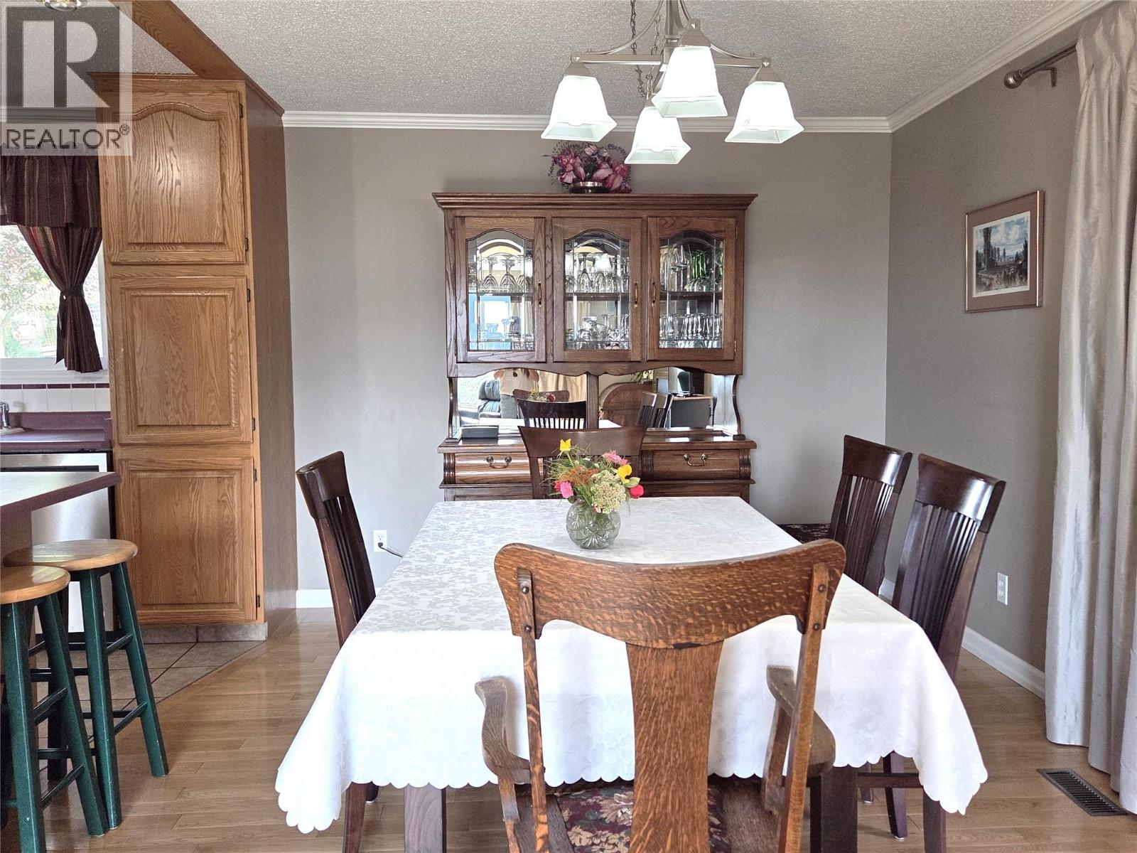 7389 Valley Heights Drive, Grand Forks, British Columbia  V0H 1H0 - Photo 14 - 10376190