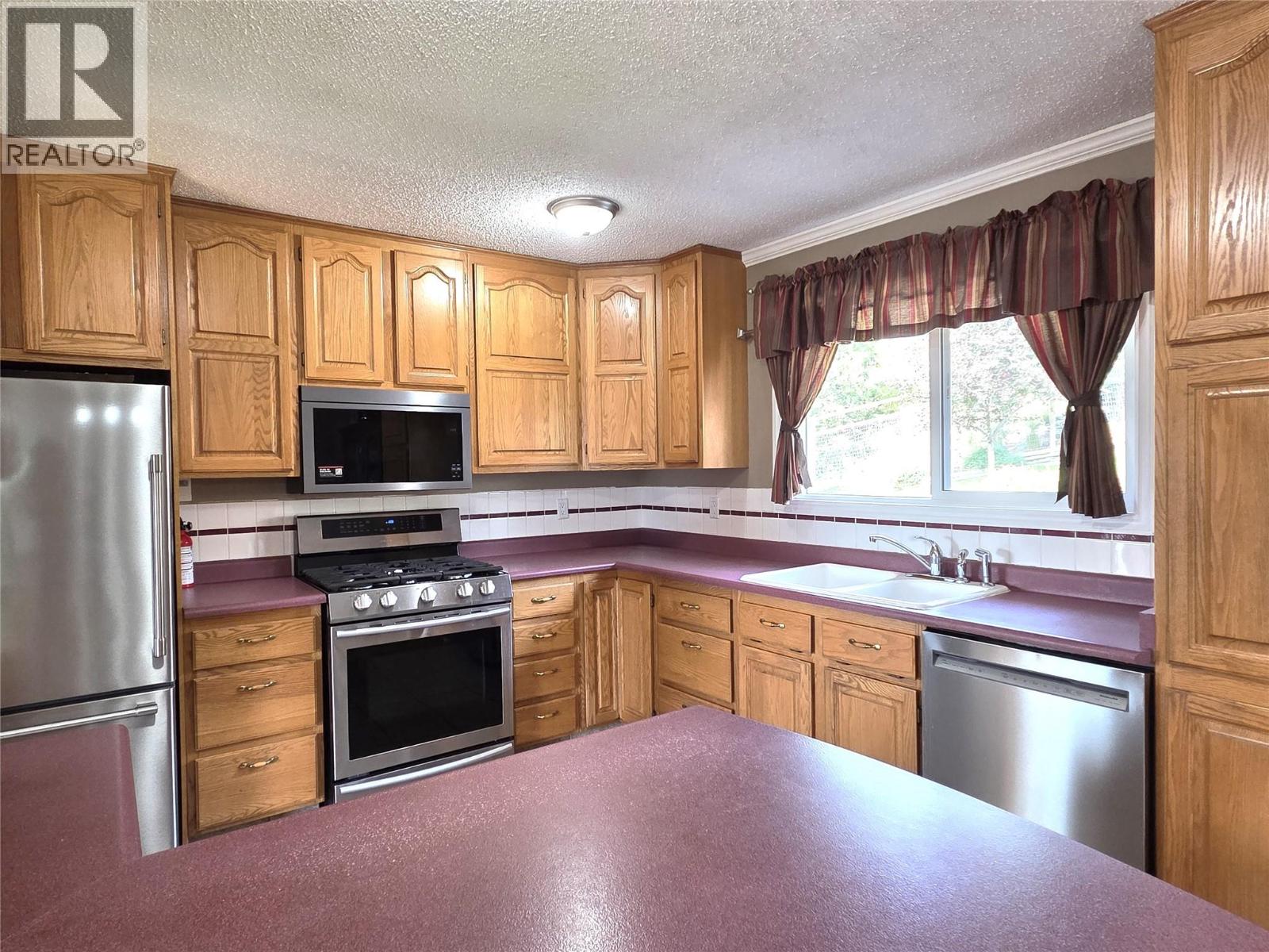 7389 Valley Heights Drive, Grand Forks, British Columbia  V0H 1H0 - Photo 10 - 10376190