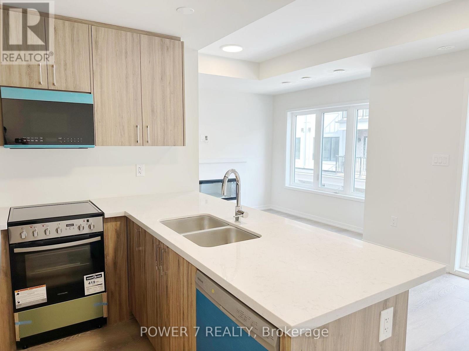 164 Matawin Lane, Richmond Hill, Ontario  L4B 0H7 - Photo 8 - N13776692