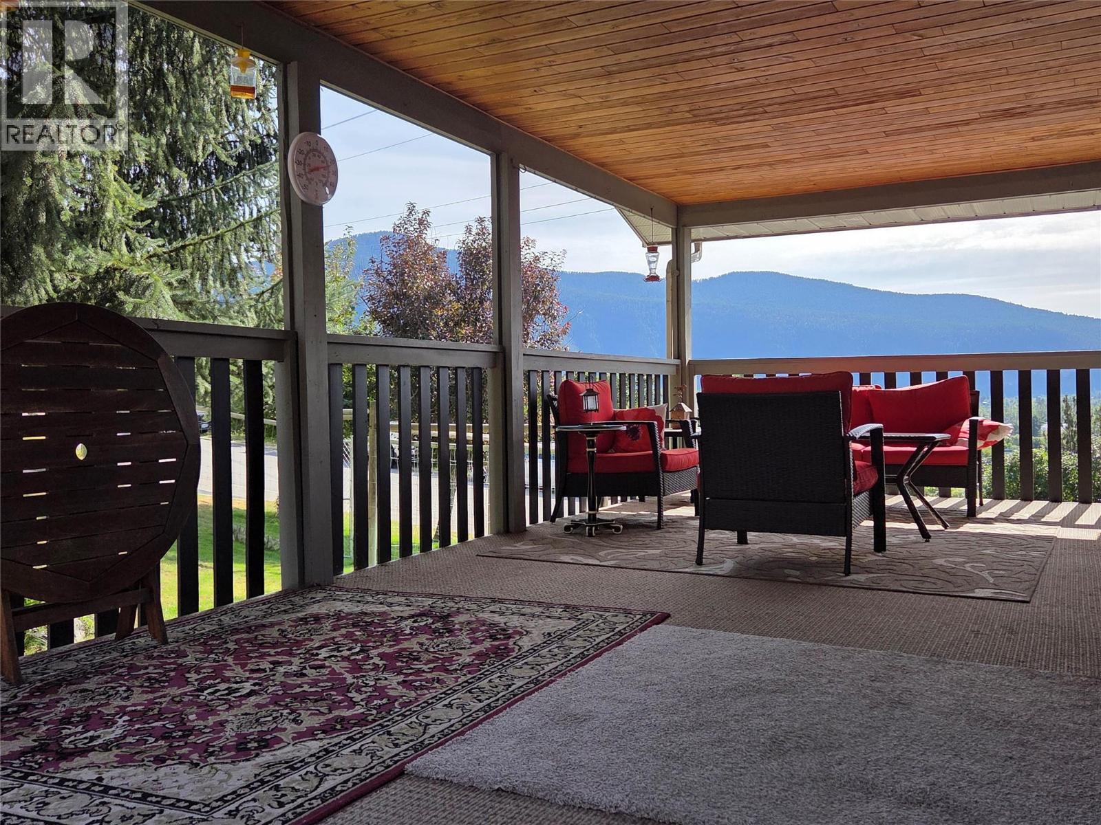 7389 Valley Heights Drive, Grand Forks, British Columbia  V0H 1H0 - Photo 6 - 10376190