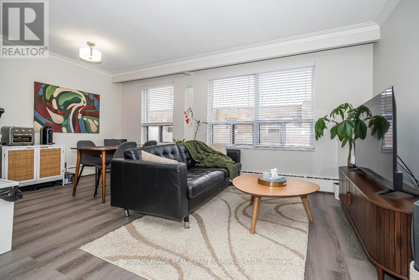 11 - 2637 Keele Street, Toronto, Ontario  M6L 2P2 - Photo 1 - W13776714