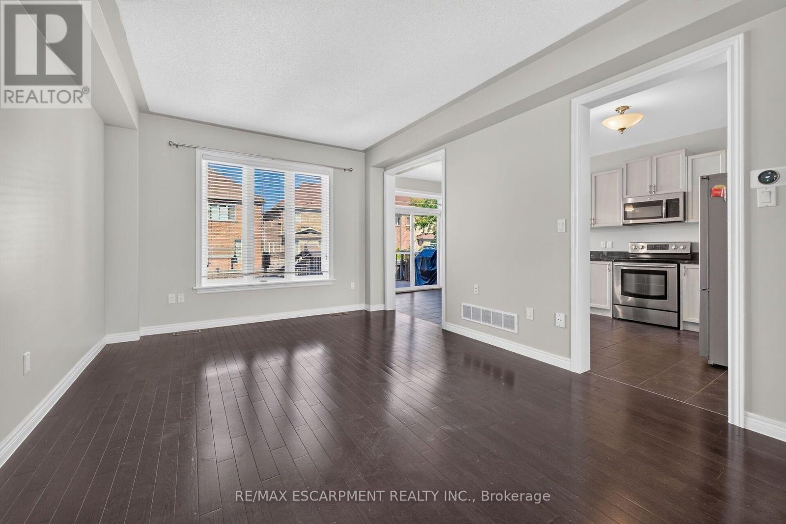 44 Matteo Trail, Hamilton, Ontario  L9B 0E6 - Photo 11 - X13776732