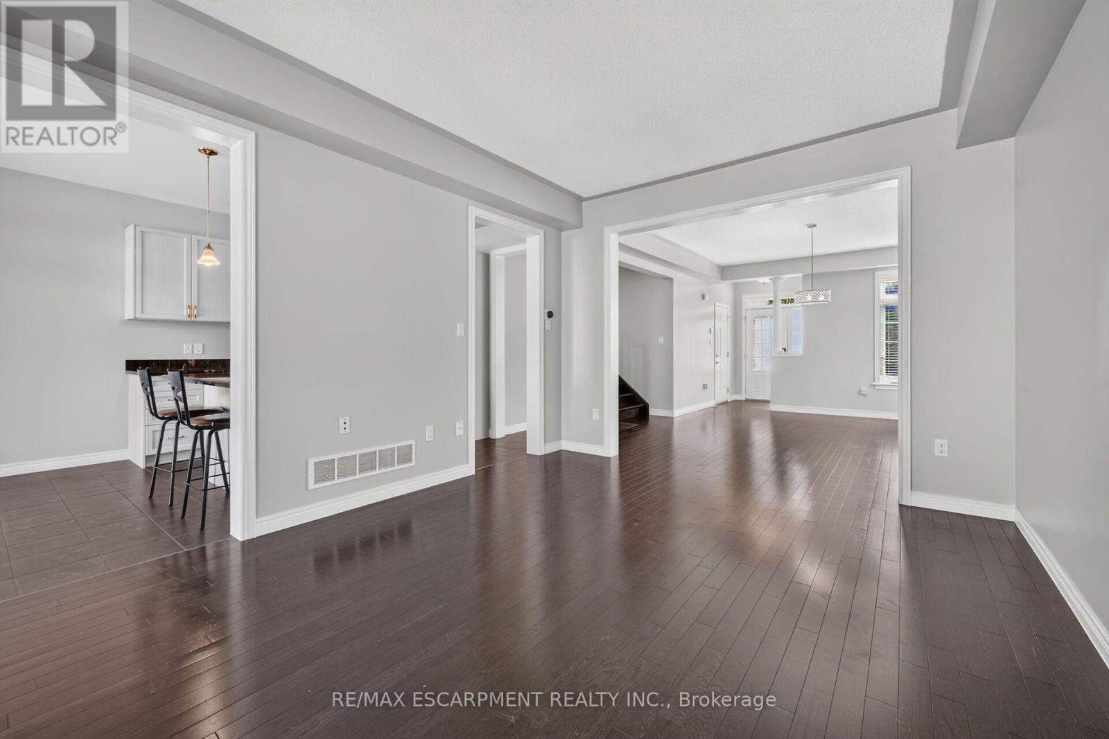 44 Matteo Trail, Hamilton, Ontario  L9B 0E6 - Photo 13 - X13776732