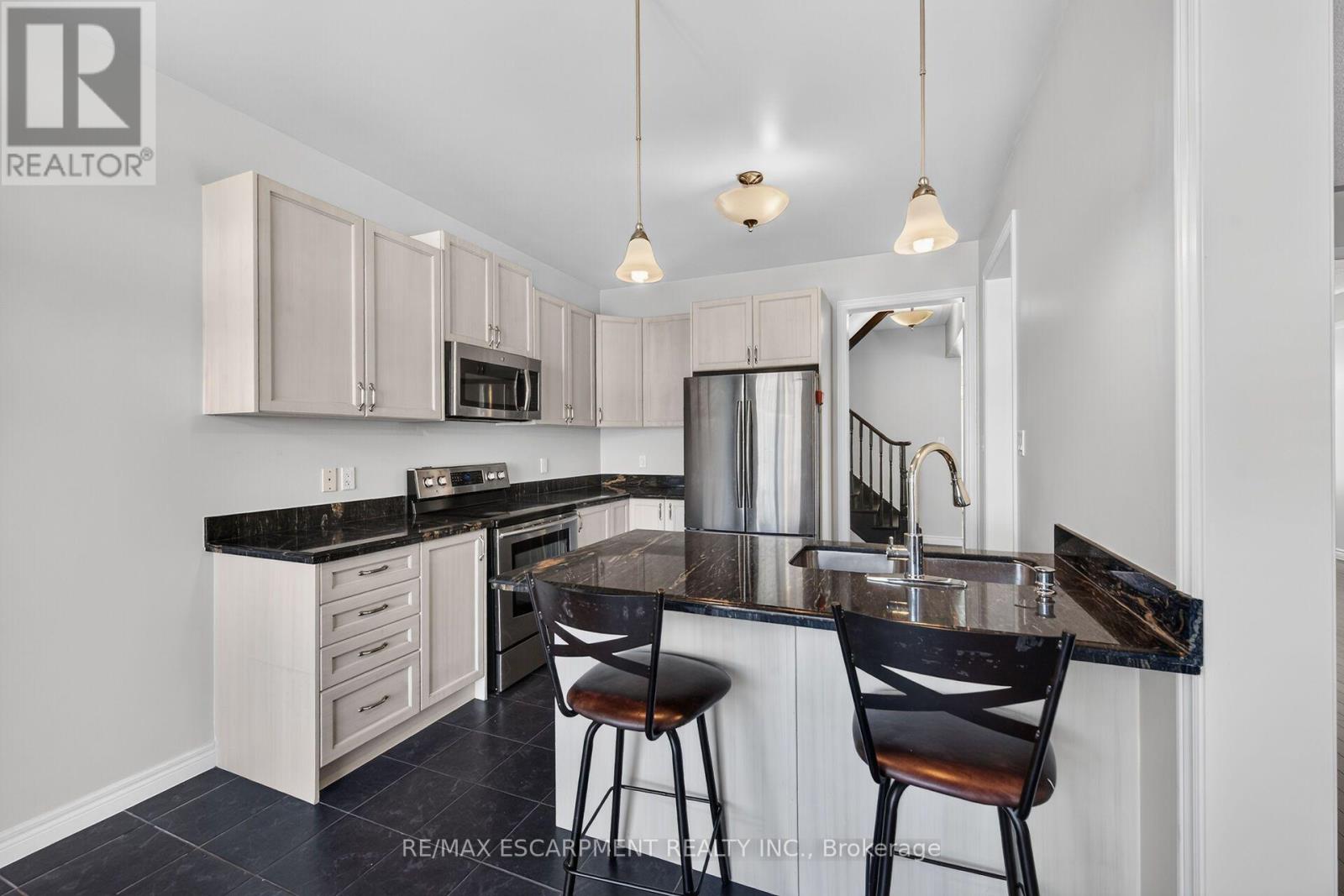 44 Matteo Trail, Hamilton, Ontario  L9B 0E6 - Photo 18 - X13776732