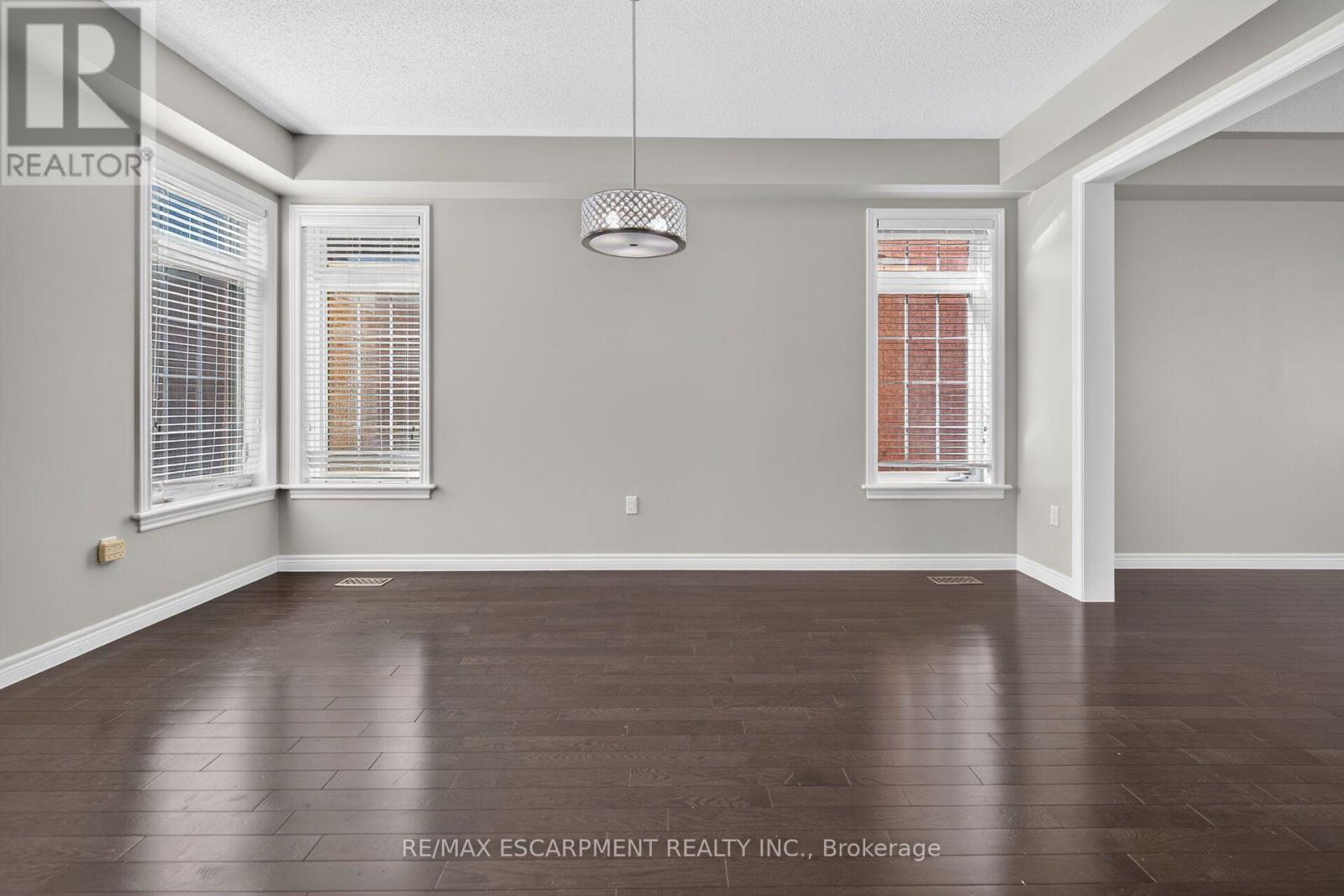 44 Matteo Trail, Hamilton, Ontario  L9B 0E6 - Photo 7 - X13776732