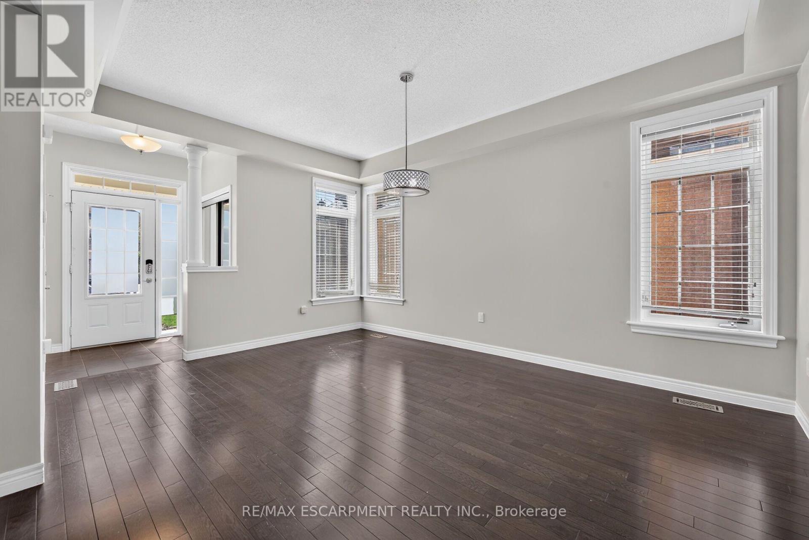 44 Matteo Trail, Hamilton, Ontario  L9B 0E6 - Photo 8 - X13776732