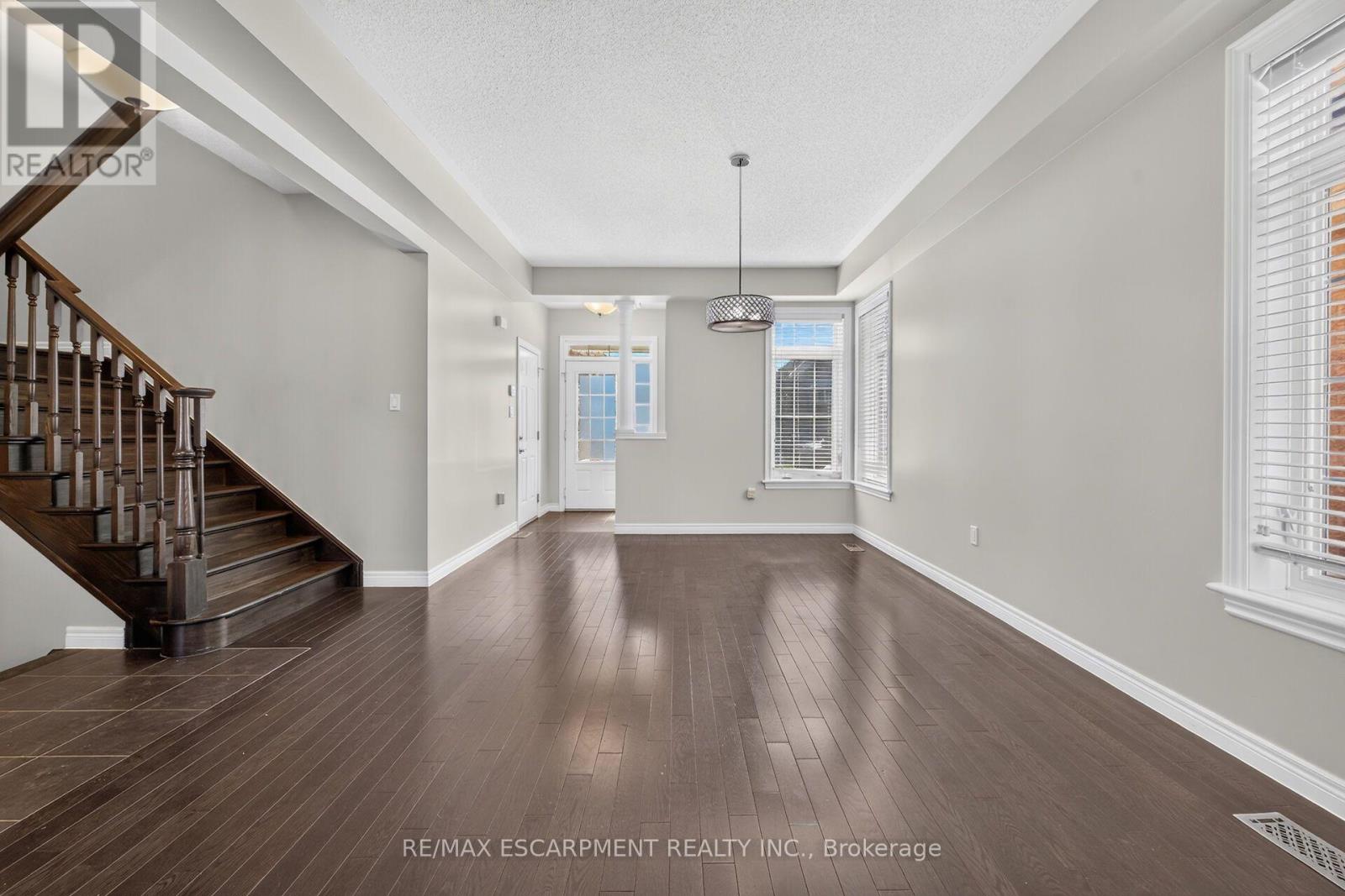 44 Matteo Trail, Hamilton, Ontario  L9B 0E6 - Photo 9 - X13776732