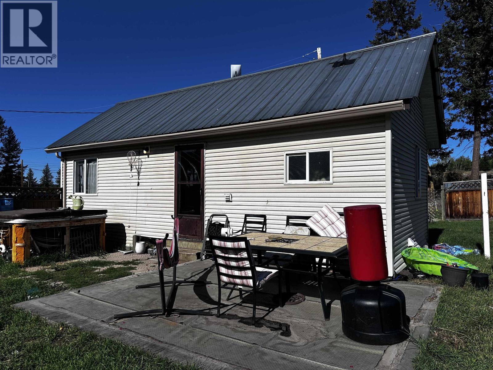 3965 Felker Street, Lac La Hache, British Columbia  V0K 1T0 - Photo 19 - R3164706