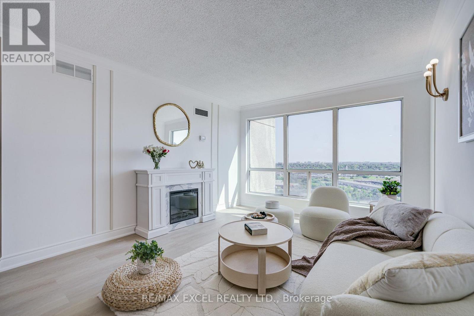 1706 - 8 Lee Centre Drive, Toronto, Ontario  M1H 3H8 - Photo 11 - E13775814