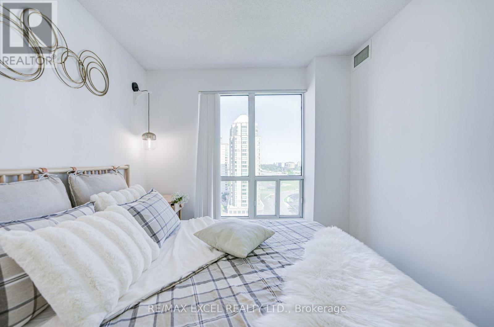 1706 - 8 Lee Centre Drive, Toronto, Ontario  M1H 3H8 - Photo 28 - E13775814
