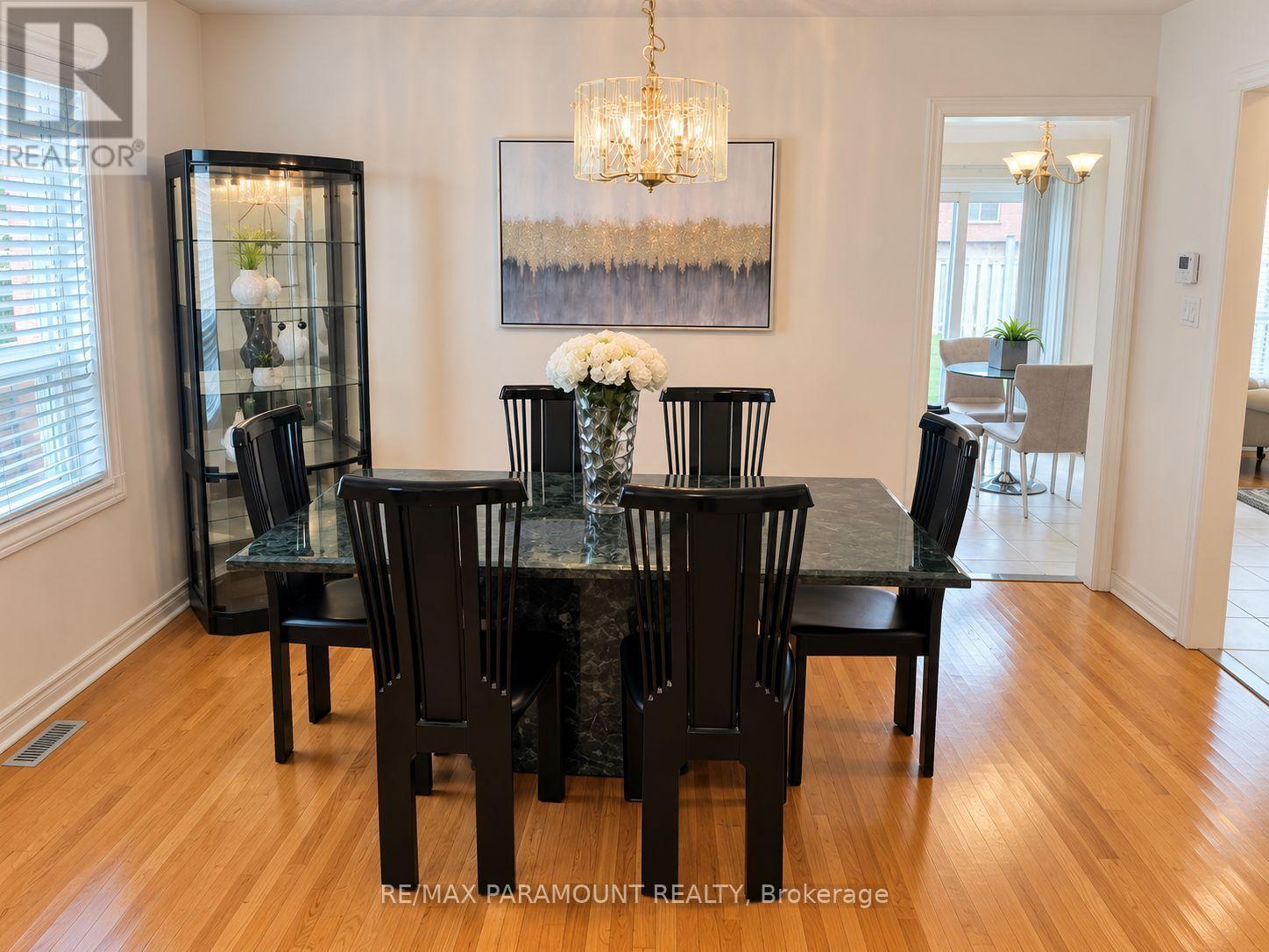 6407 Ormindale Way, Mississauga, Ontario  L5V 1J3 - Photo 13 - W13678320