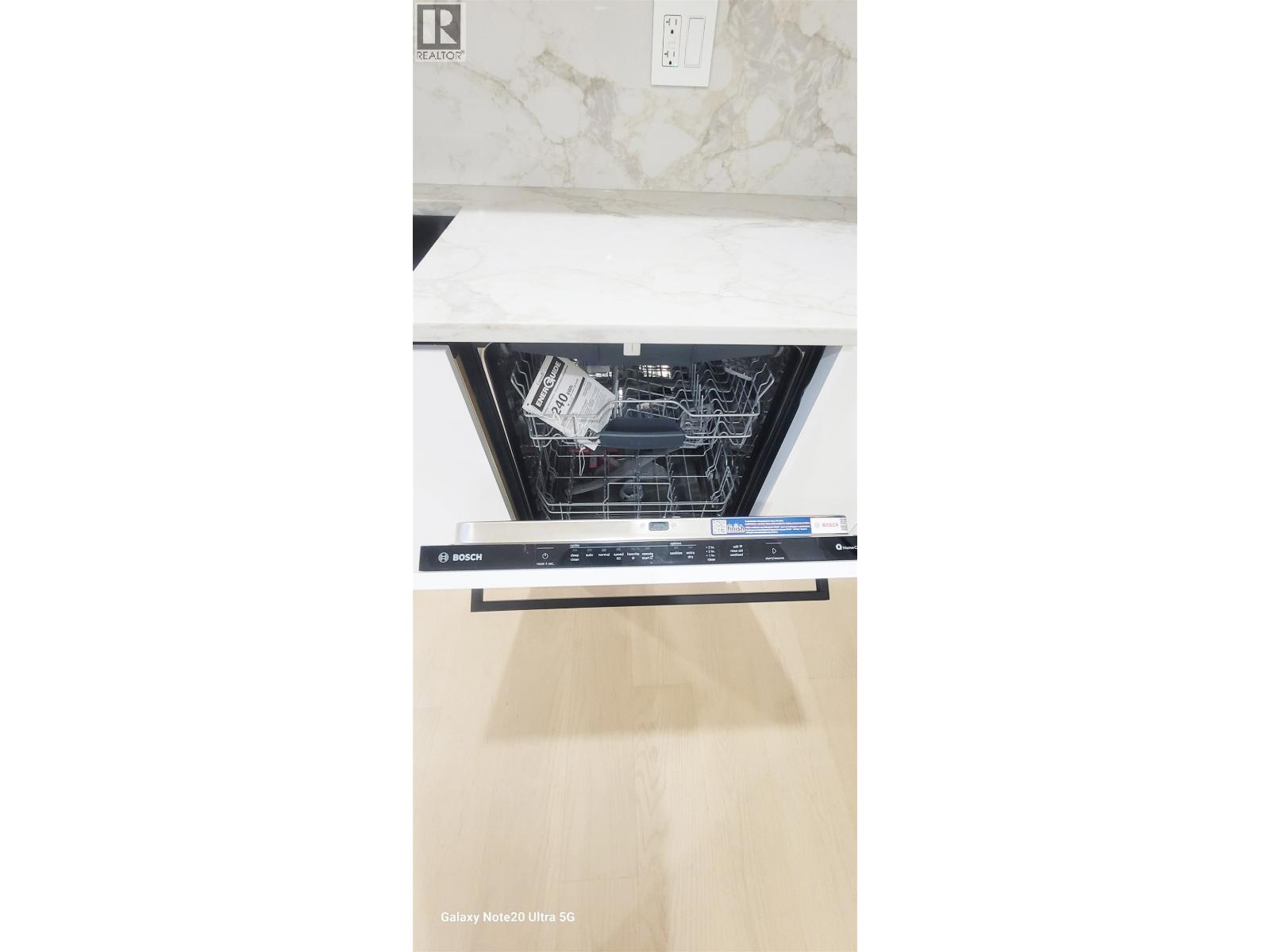 2 2741 Grant Street, Vancouver, British Columbia  V5K 3H1 - Photo 11 - R3164486
