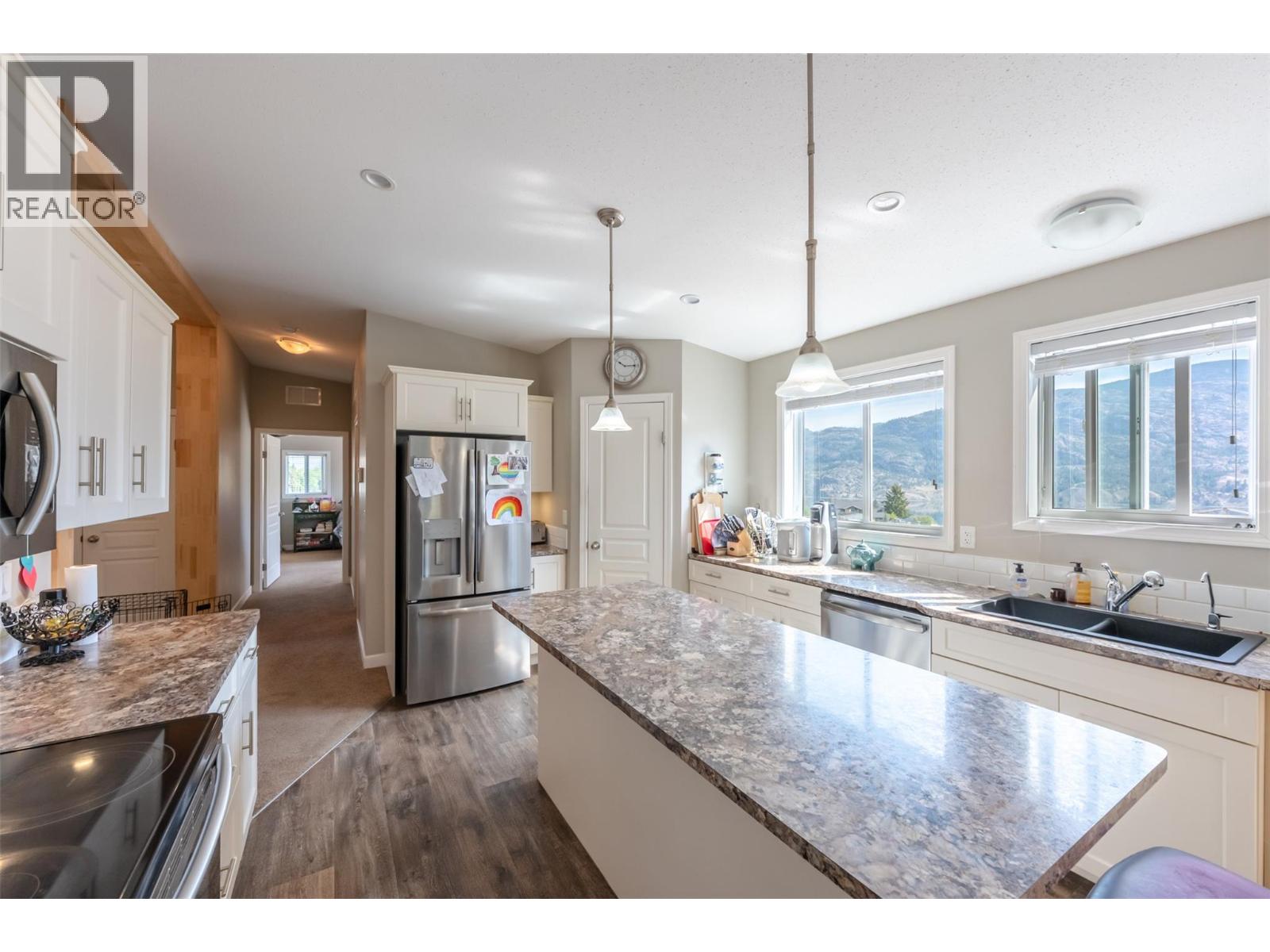 306 Hwy 97, Kaleden, British Columbia  V0H 1K0 - Photo 4 - 10400598