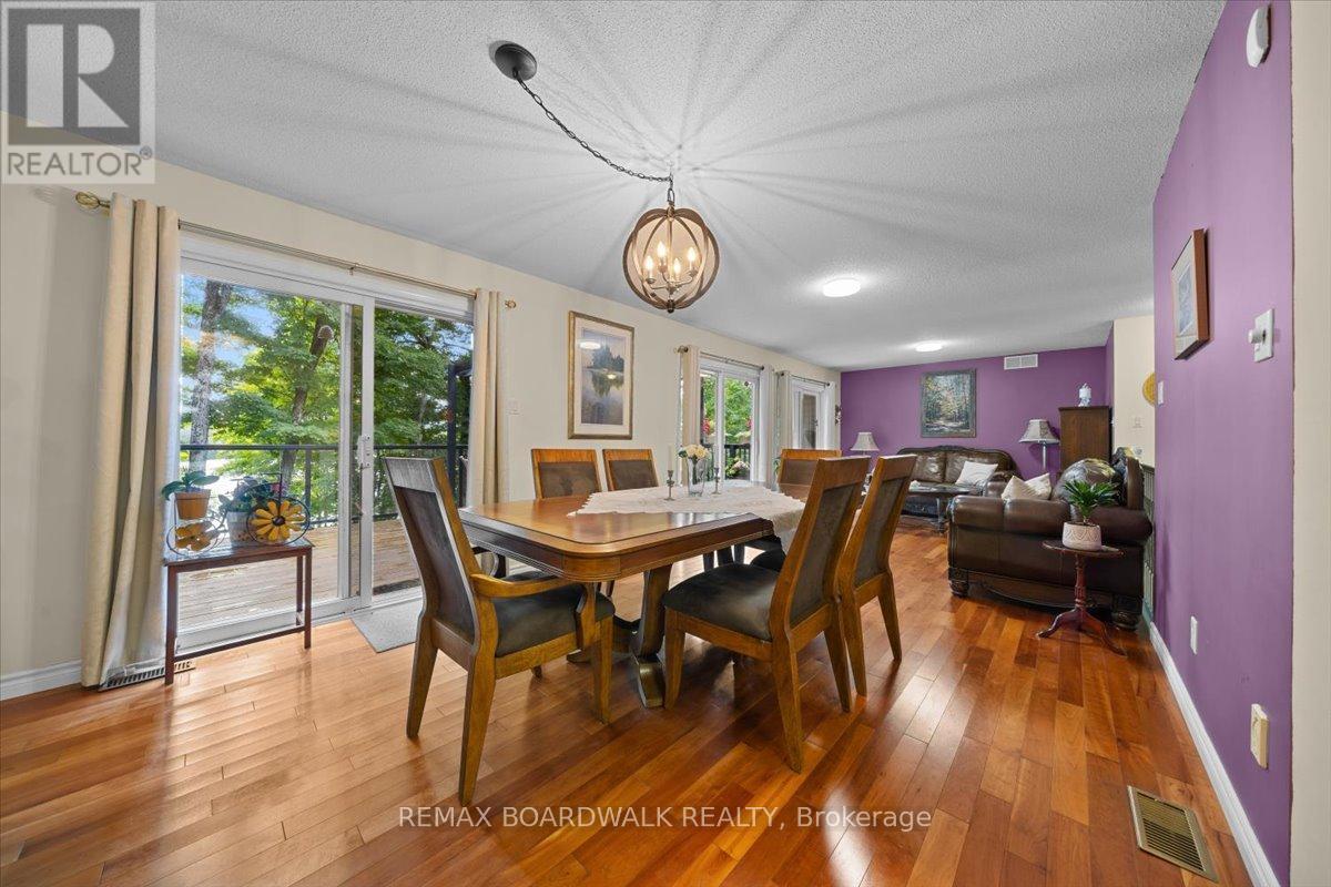 700 Strawberry Lane, Tay Valley, Ontario  K0G 1A0 - Photo 17 - X13776808
