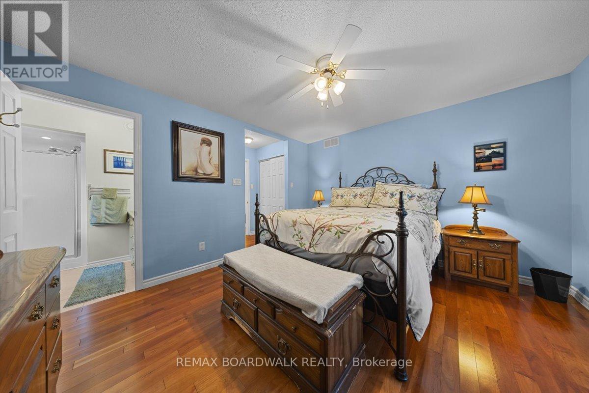 700 Strawberry Lane, Tay Valley, Ontario  K0G 1A0 - Photo 23 - X13776808