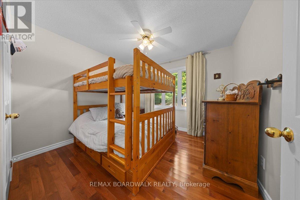 700 Strawberry Lane, Tay Valley, Ontario  K0G 1A0 - Photo 25 - X13776808