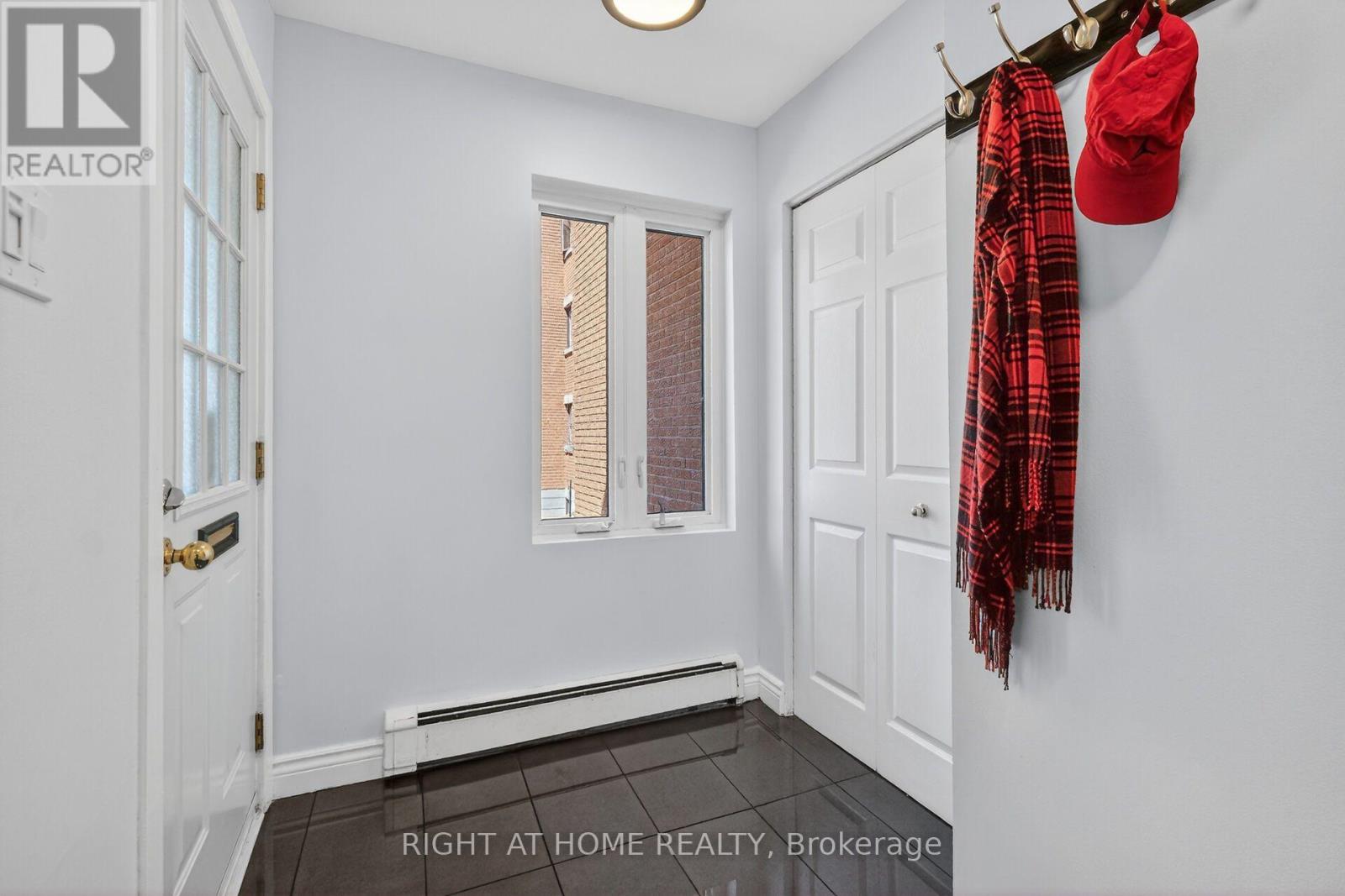 43 Crispin Private, Ottawa, Ontario  K1K 2T7 - Photo 2 - X13776856