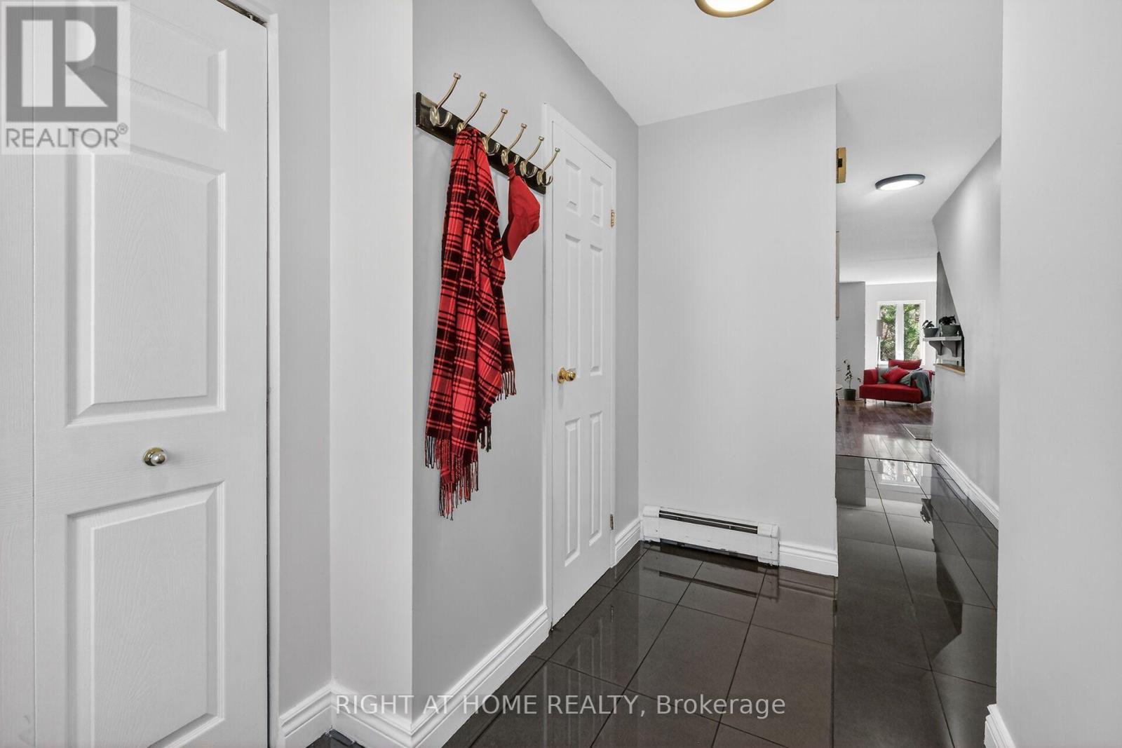 43 Crispin Private, Ottawa, Ontario  K1K 2T7 - Photo 4 - X13776856