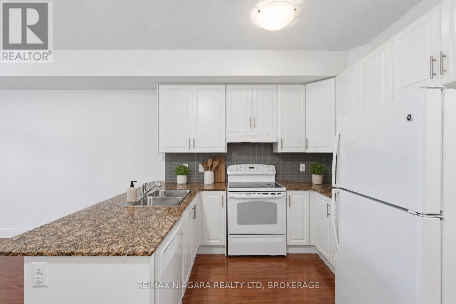 424 - 8111 Forest Glen Drive, Niagara Falls, Ontario  L2H 2Y7 - Photo 8 - X13776764