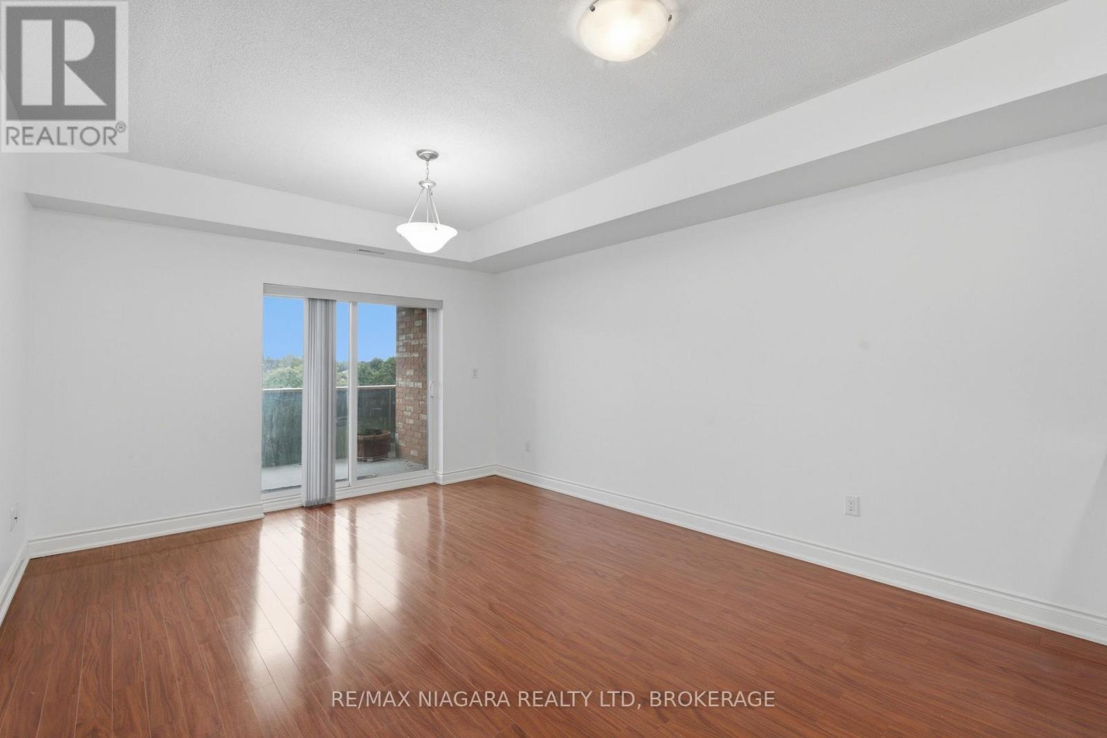 424 - 8111 Forest Glen Drive, Niagara Falls, Ontario  L2H 2Y7 - Photo 9 - X13776764