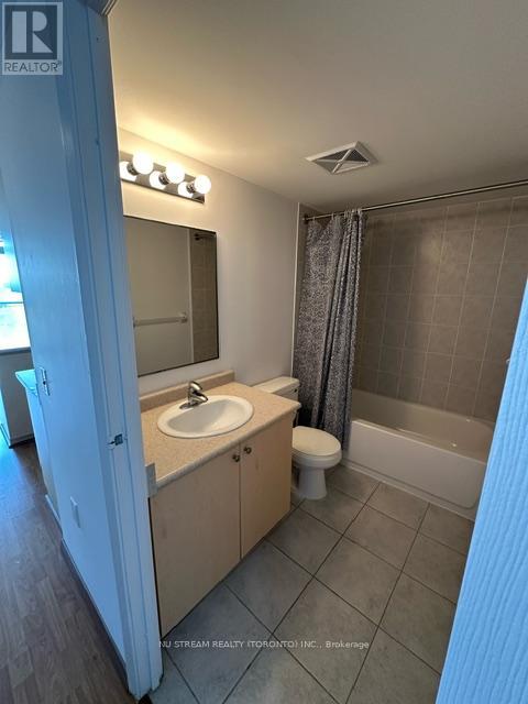 910 - 15 Maplewood Avenue, Toronto, Ontario M6C 4B4 - Photo 10 - C13776748