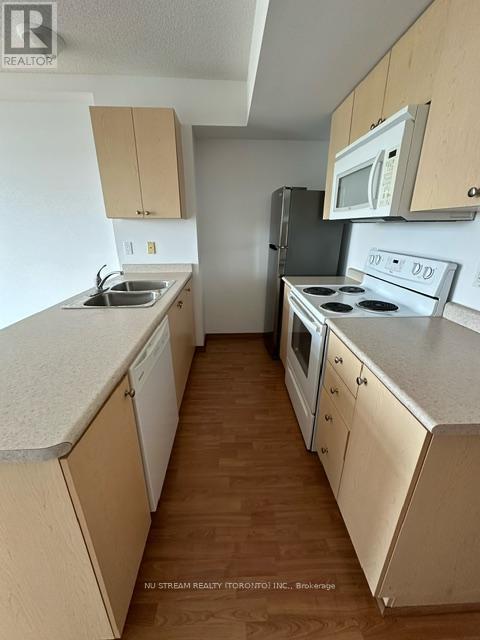 910 - 15 Maplewood Avenue, Toronto, Ontario M6C 4B4 - Photo 6 - C13776748