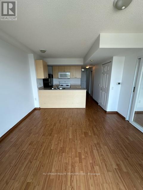 910 - 15 Maplewood Avenue, Toronto, Ontario M6C 4B4 - Photo 7 - C13776748