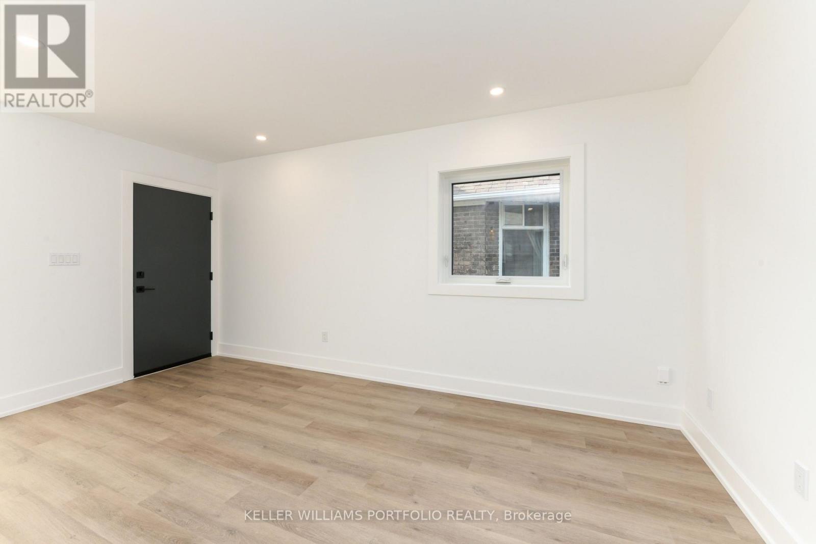 4 - 269 Donlands Avenue, Toronto, Ontario  M4J 3R5 - Photo 17 - E13776752