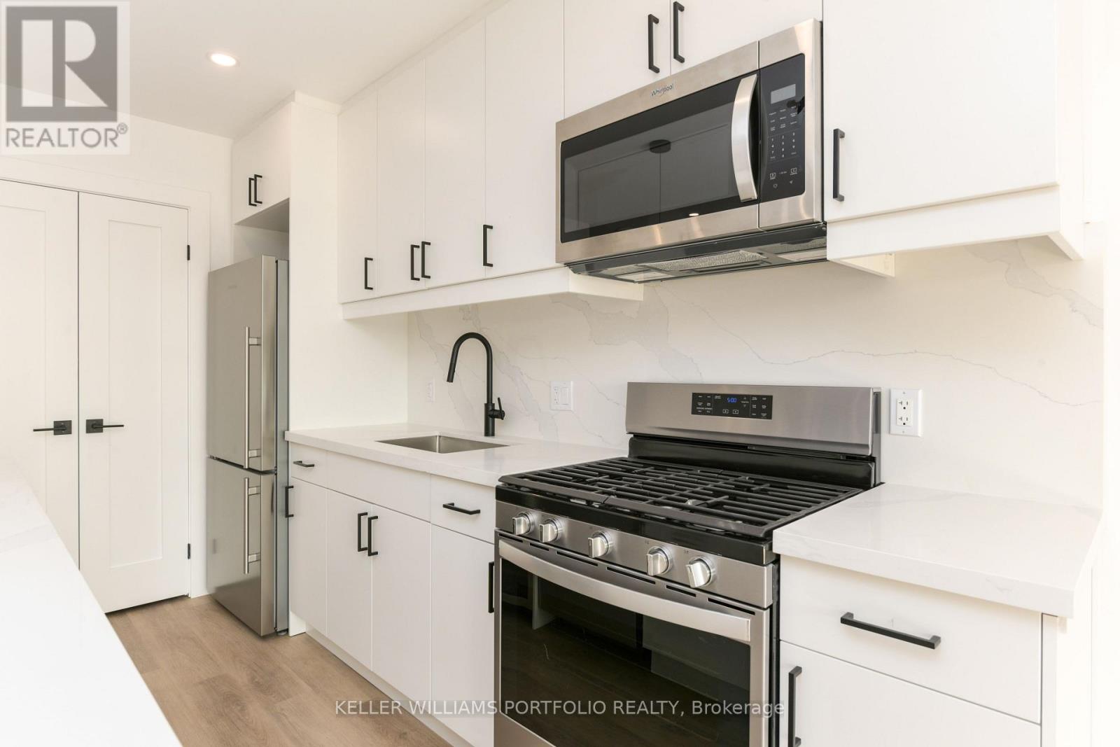 4 - 269 Donlands Avenue, Toronto, Ontario  M4J 3R5 - Photo 8 - E13776752