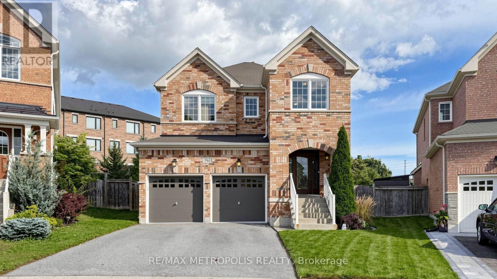 762 Mccue Drive, Oshawa, Ontario  L1K 0R1 - Photo 3 - E13776828