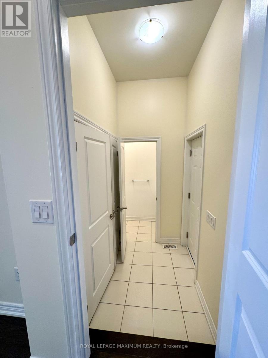 76 Blackwell Crescent, Bradford West Gwillimbury, Ontario  L3Z 4L4 - Photo 2 - N13776772