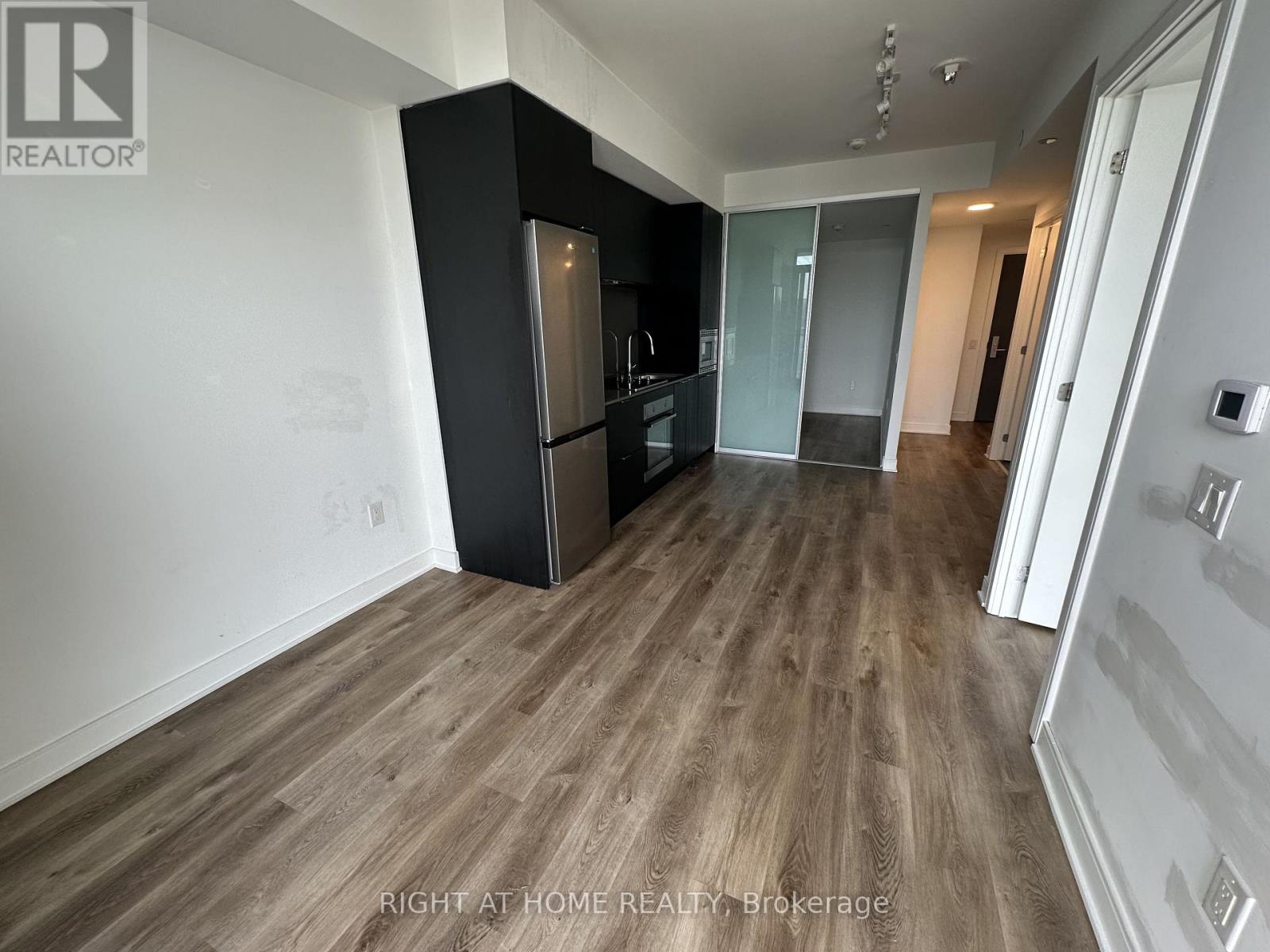 1011 - 86 Dundas Street E, Mississauga, Ontario  L5A 0B1 - Photo 10 - W13776760