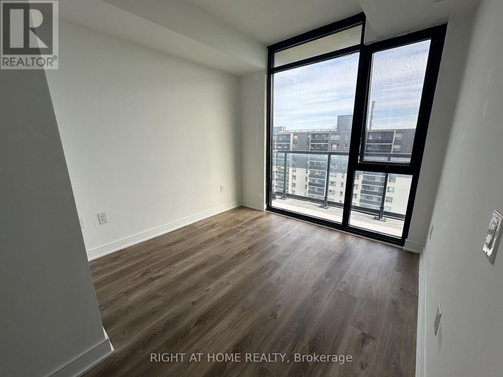 1011 - 86 Dundas Street E, Mississauga, Ontario  L5A 0B1 - Photo 11 - W13776760