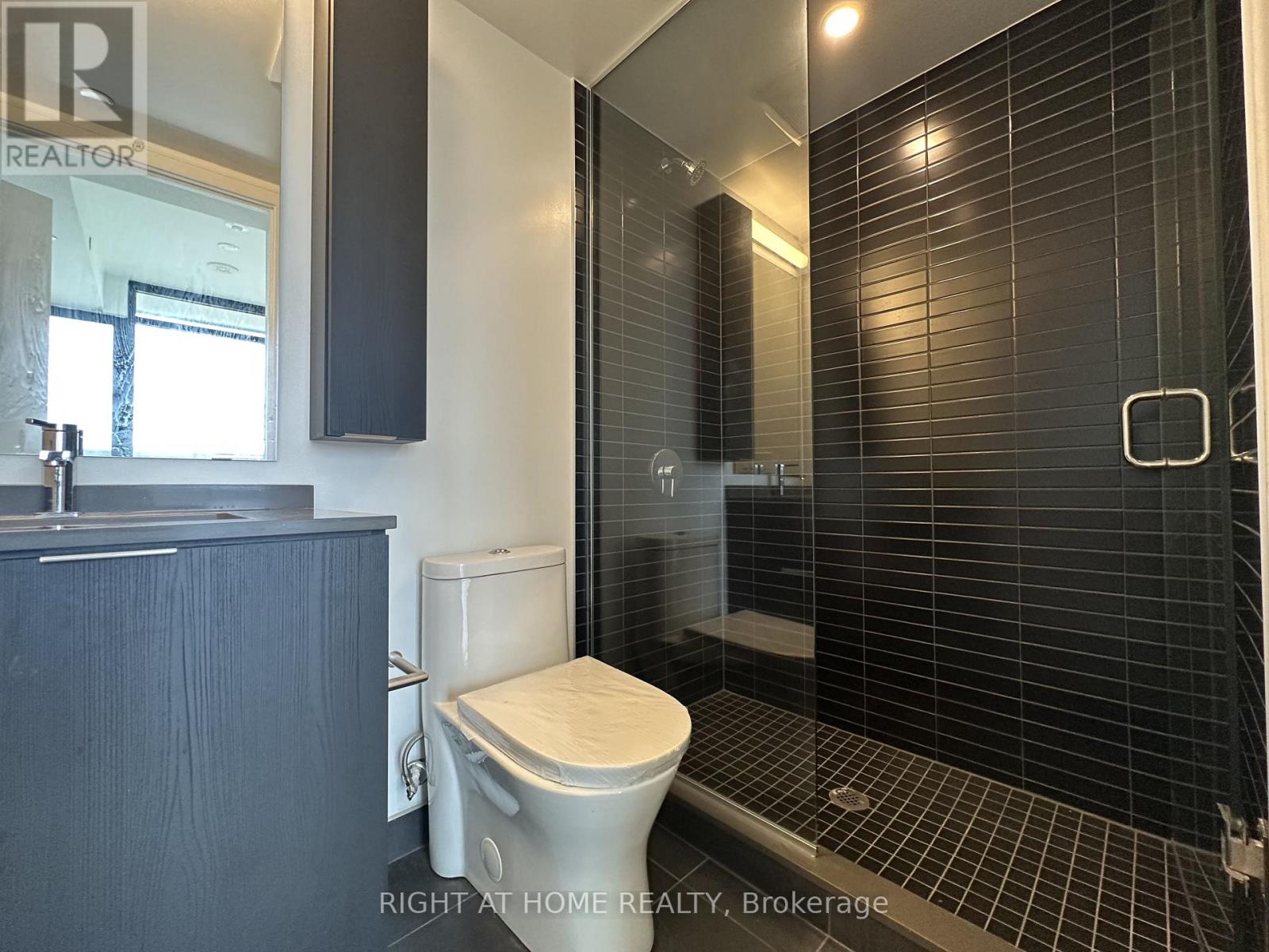 1011 - 86 Dundas Street E, Mississauga, Ontario  L5A 0B1 - Photo 13 - W13776760