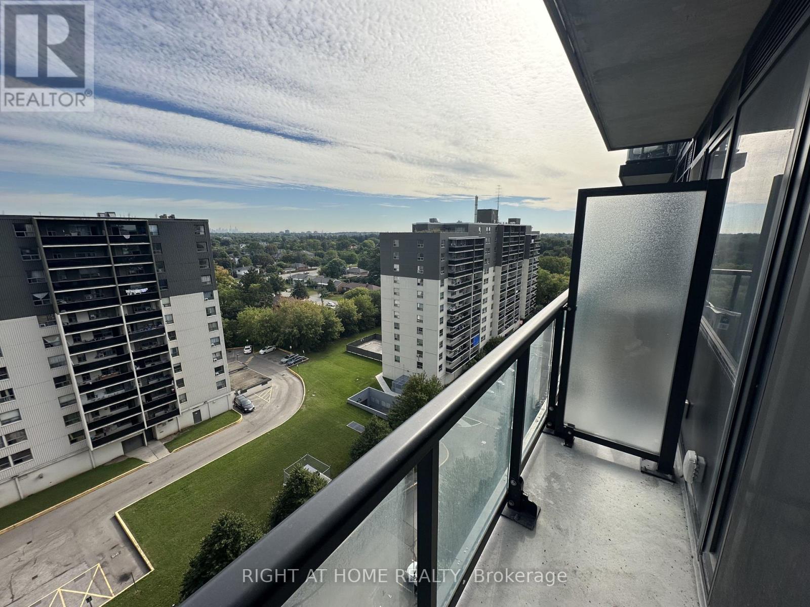 1011 - 86 Dundas Street E, Mississauga, Ontario  L5A 0B1 - Photo 14 - W13776760