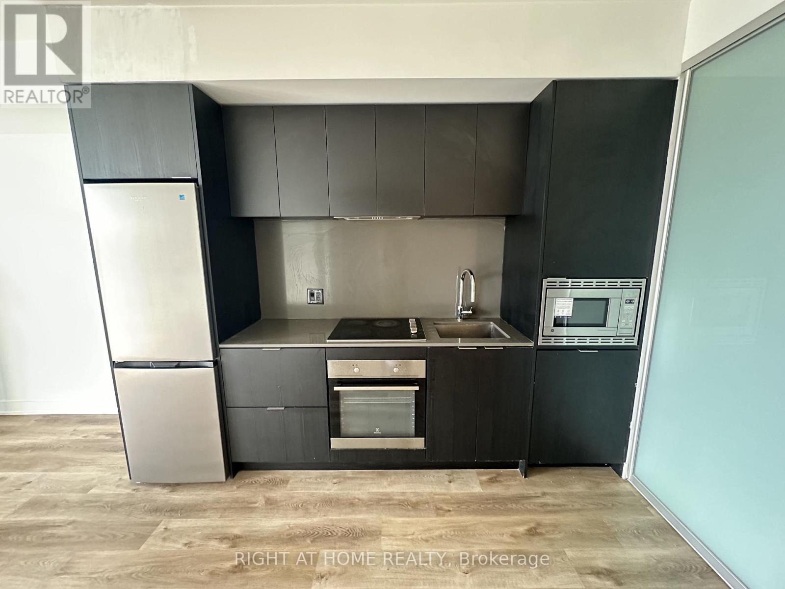 1011 - 86 Dundas Street E, Mississauga, Ontario  L5A 0B1 - Photo 7 - W13776760