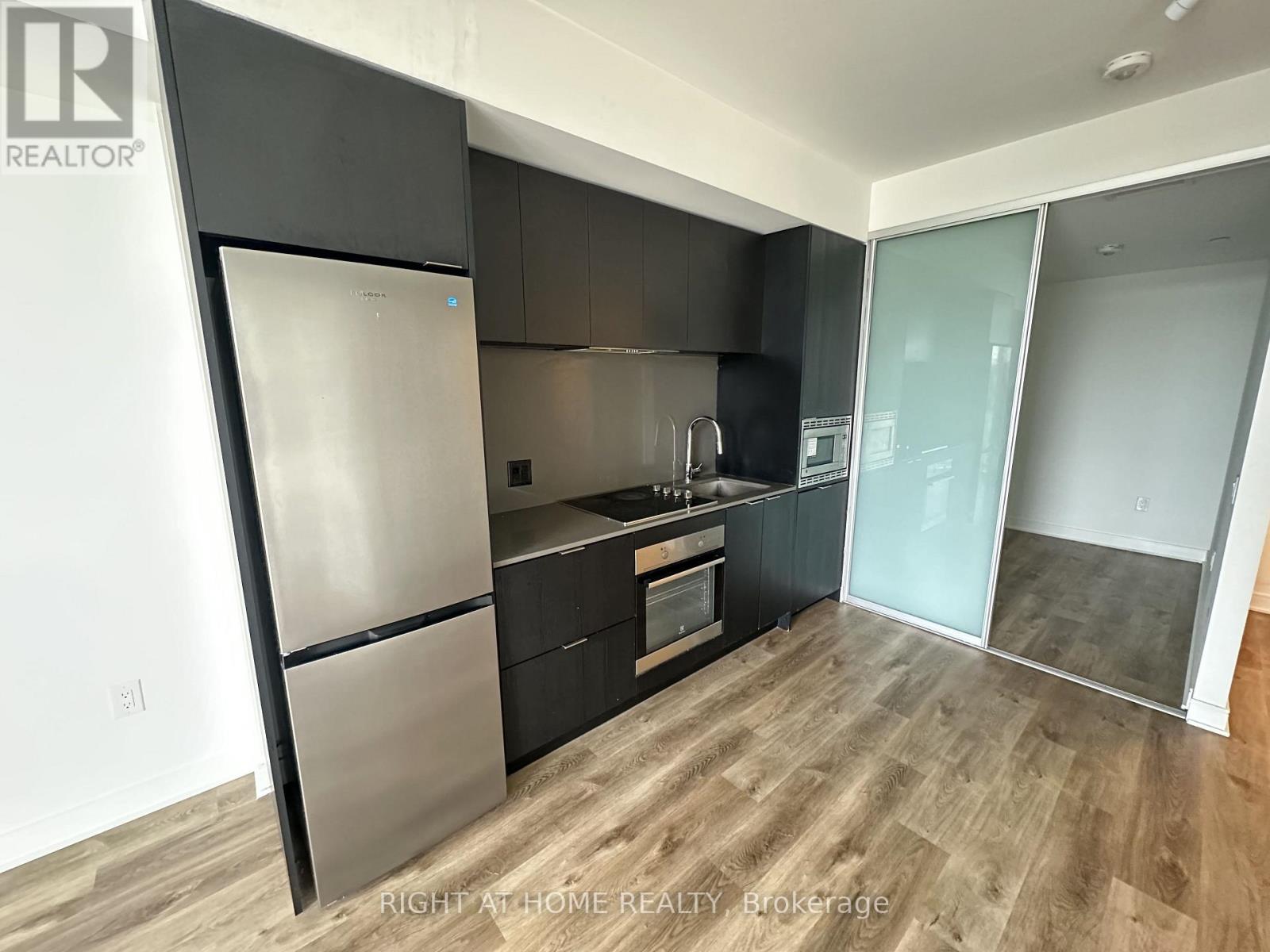 1011 - 86 Dundas Street E, Mississauga, Ontario  L5A 0B1 - Photo 8 - W13776760