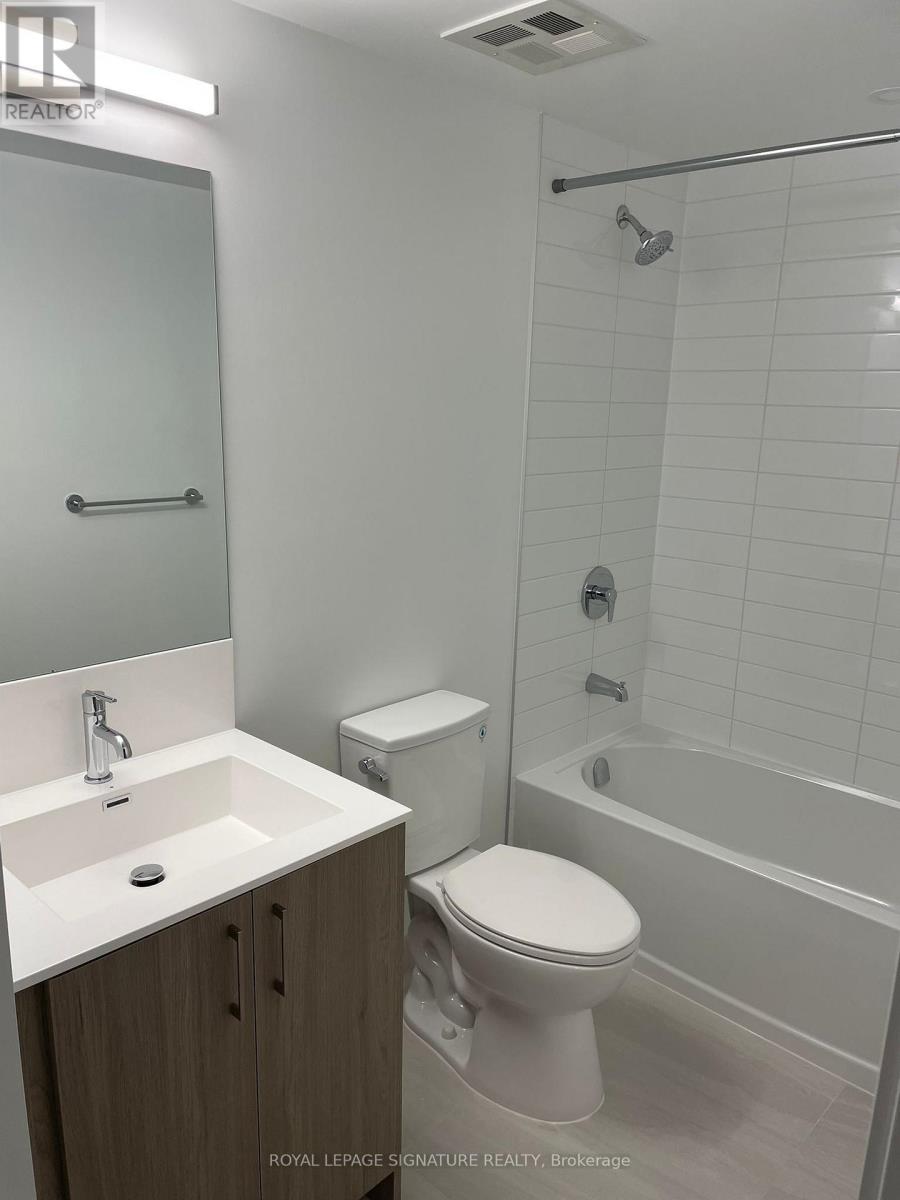 2216 - 4010 Eglinton Avenue W, Toronto, Ontario  M9A 0G5 - Photo 9 - W13776802