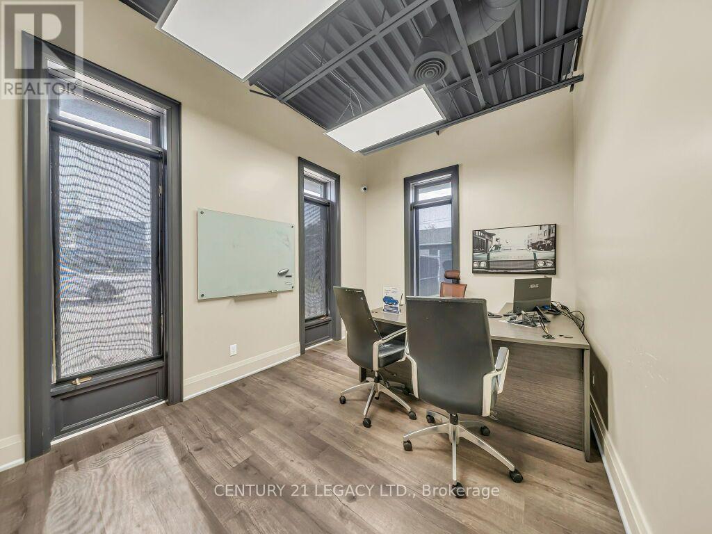 2385 Royal Windsor Drive, Mississauga, Ontario  L5J 1K9 - Photo 10 - W13776814